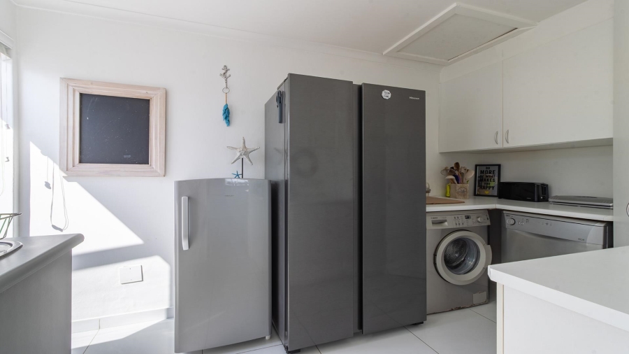 4 Bedroom Property for Sale in Grotto Bay Western Cape